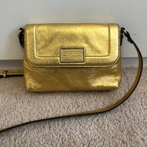 Marc by Marc Jacobs gold cross body purse